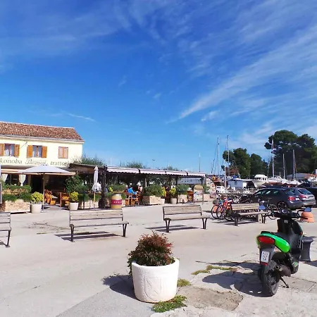 In - Insel Brac 6050 Pučišća